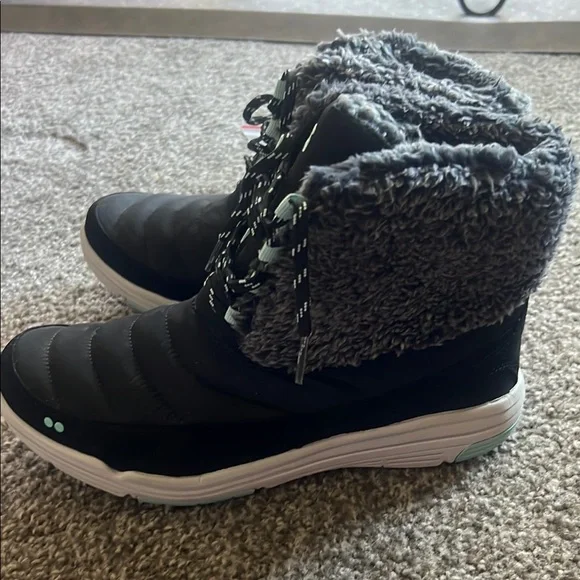 Ryka Black Quilted Boots with Faux Fur - Picture 4 of 10